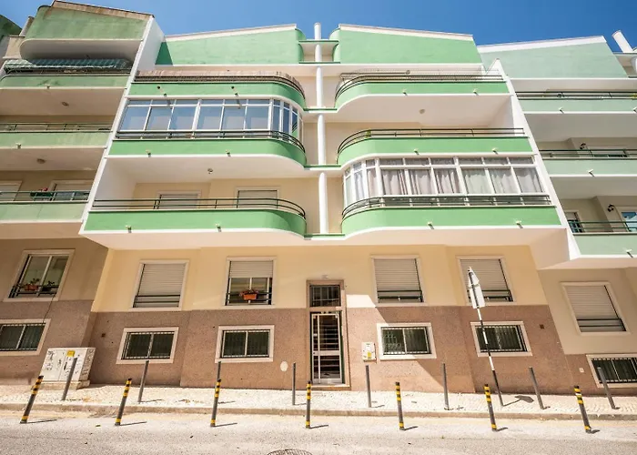 Guestready - Caparica Lover's Dream Апартаменты *